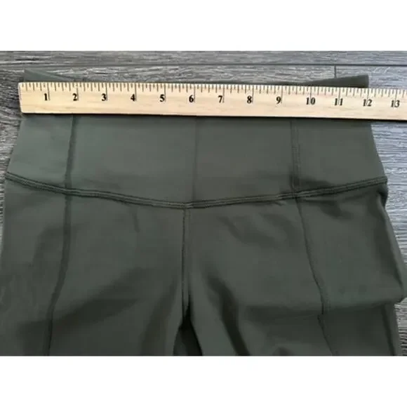 Lululemon Gather And Crow Crop Size 4 Green - Picture 4 of 8